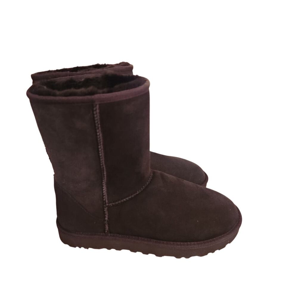 NIB UGG Women's Classic Short II Black 8 *Flaw